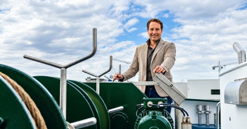 Dijvler expands into seagoing vessel market