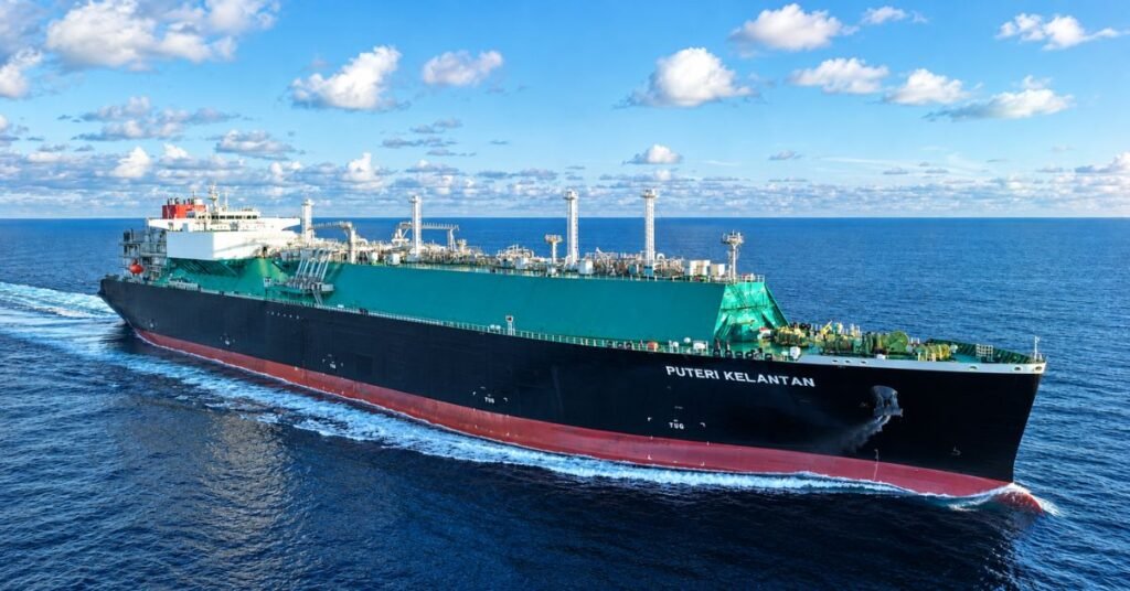 LNG carrier Puteri Kelantan