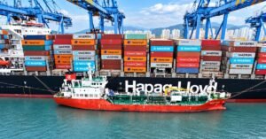 Hapag-Lloyd Completes First SIMOPS Bunkering