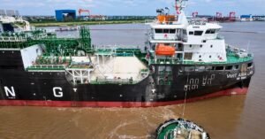 Vitol to Begin LNG Bunkering Operations in Asia